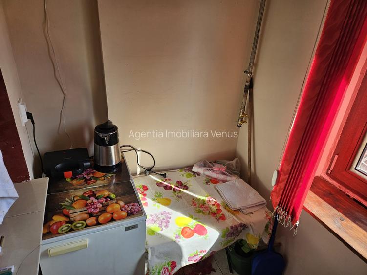 Garsoniera zona Pacea etaj 2 bloc de apartamente - 5