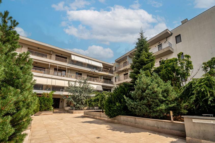 2 camere premium cu terasă privată și piscină