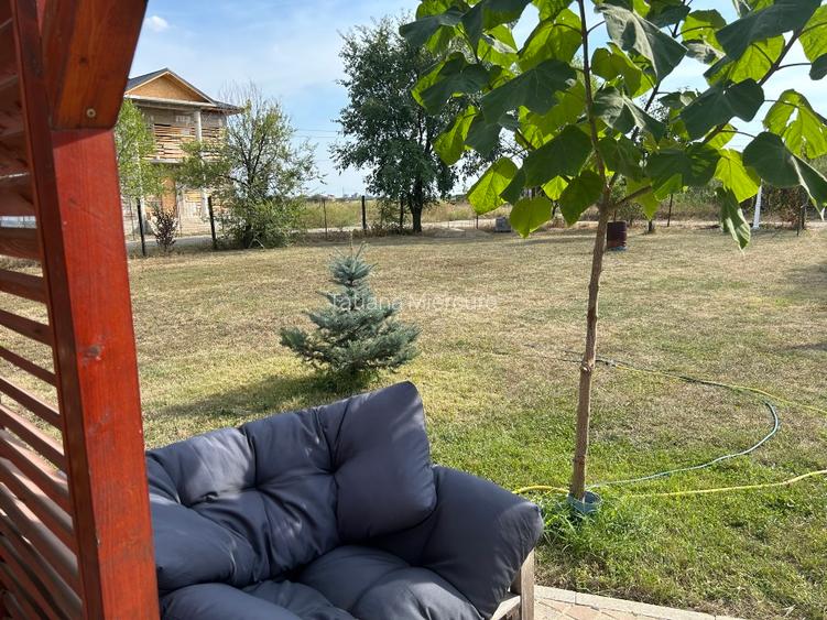 Vânzare teren și casă de vacanță - 4