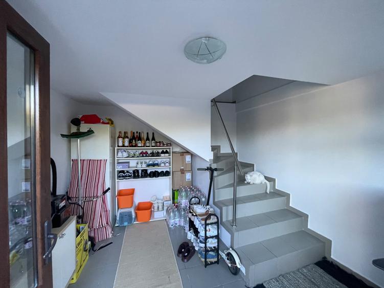 Apartament cu curte proprie | 76 mp utili | 2 camere | Ghiroda