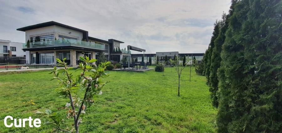 Vila ultrafinisata 550 mp utili si 2000 mp teren amenajat in Sibiu