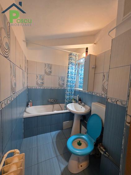 Apartament 2 camere Piata Sudului, langa metrou, cf. I, 54 mpu, bloc reabilitat