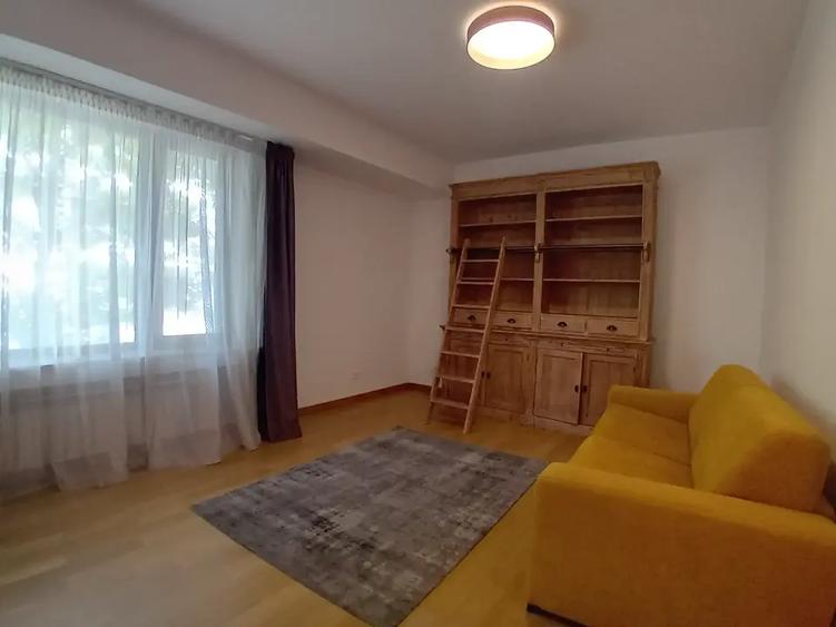 Apartament luminos cu 3 camere pe Clucerului, terasă spatioasa