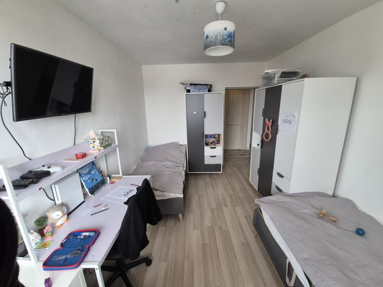 Apartament 3 camere, 60mp,etaj intermediar,zona SubCetate/Parc Poligon