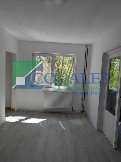 Etaj 1. Renovat. Disponibil imediat!