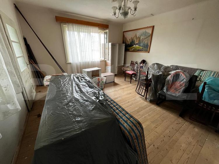 Casă tradițională, teren 2.043 mp zona Aghiresu