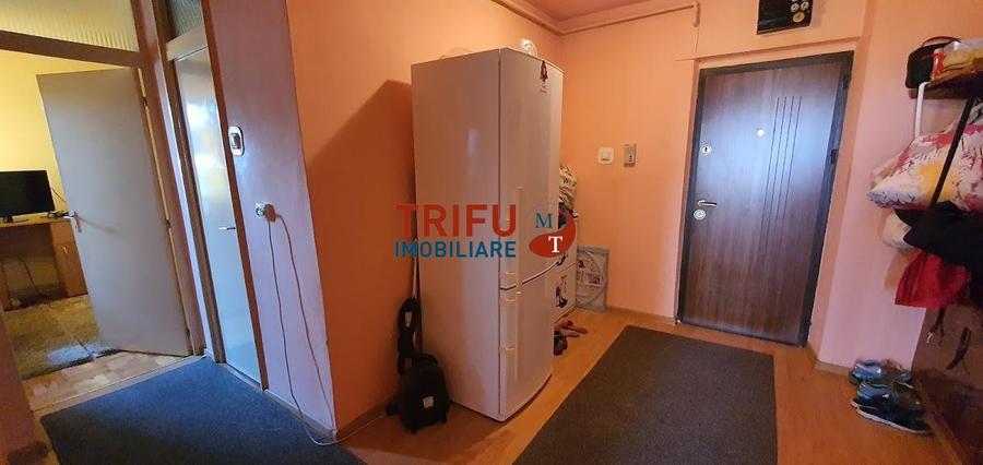 Apartament, 3 camere, 2 balcoane inchise, decomandat