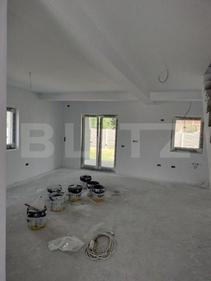 Duplex spectaculos 4 camere in Mosnita veche