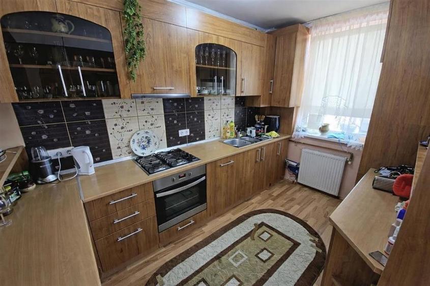 Apartament 73mp 2 camere etaj intermediar terasa Terezian