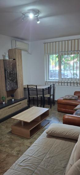 Vindem apartament 2 camere in Navodari