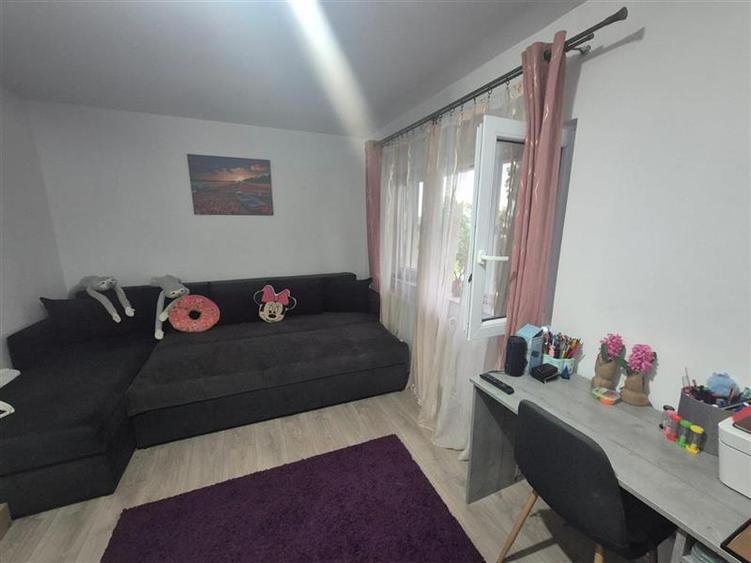 Apartament 2 camere decomandat, zona Stefan cel Mare