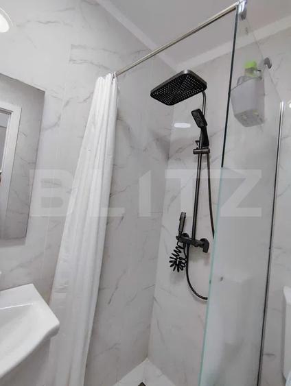 Apartament 3 camere, decomandat, 70 mp, zona Piata Cipariu