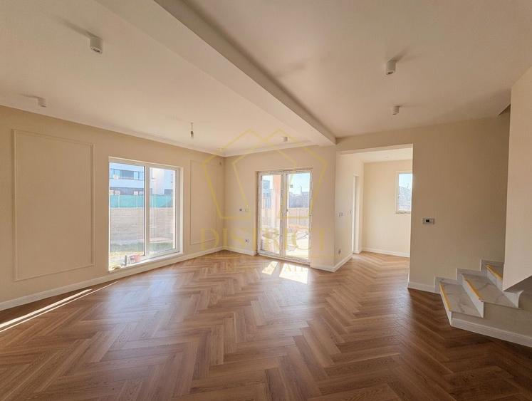 Duplex cu 5 camere despartit prin camera tehnica | Urseni