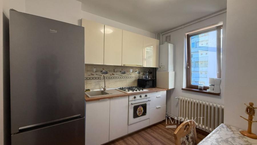 Apartament cu 2 camere semidecomandat etaj 2/4 in Gheorgheni