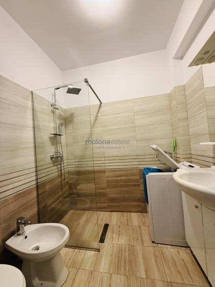 Apartament cu 2 camere si terasa in zona Centrala!
