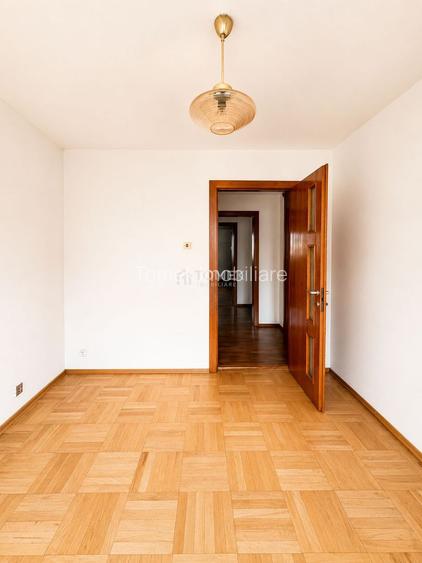 Apartament 4 camere suprafata mare zona Scriitorilor Brasov - 7