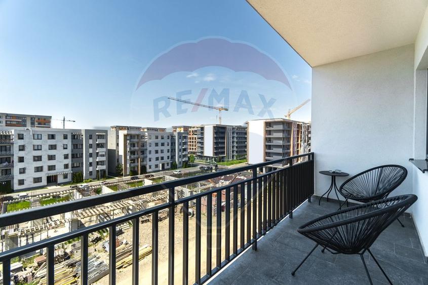 Apartament cu 2 camere de vânzare în zona Tractorul