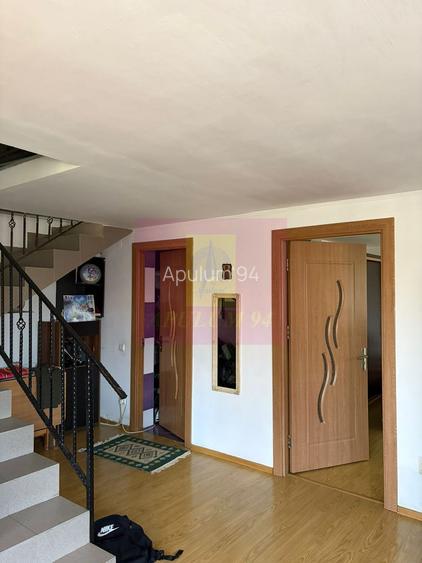 Casa de vanzare cu 4 camere in Comarnic - 23