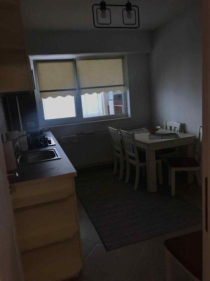 Ofer spre închiriere apartament cu 2 camere PROPRIETAR