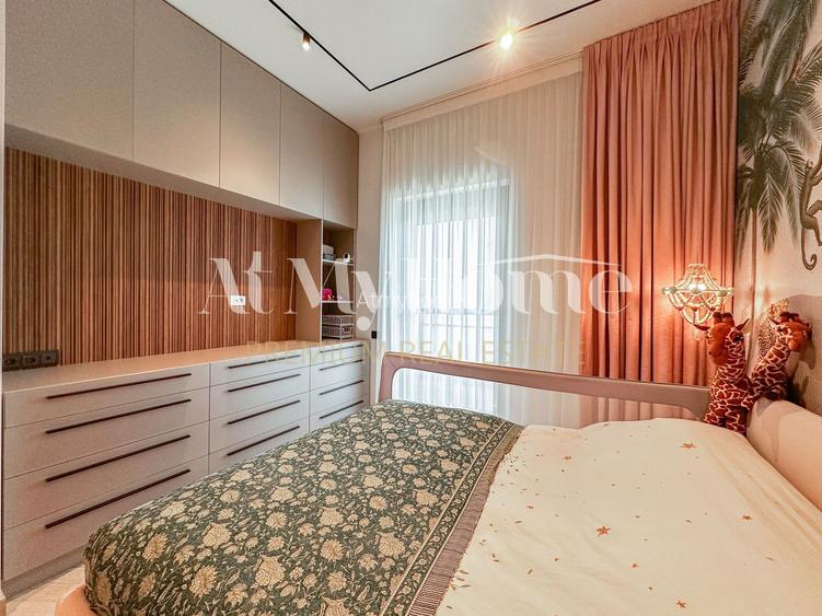Penthouse Ultra Luxury cu 5 camere,  complet renovat,2 parcari,boxa,terase 195mp - 43