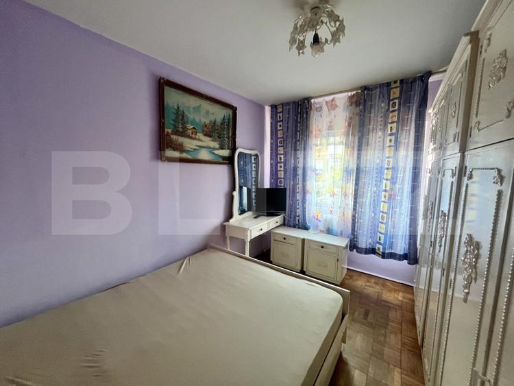 Apartament decomandat de vânzare - zona Rogerius