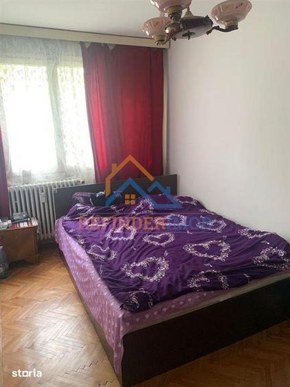 Oferta apartament de vanzare cu 3 camere, zona Basarabia - Metrou Costin Georgia