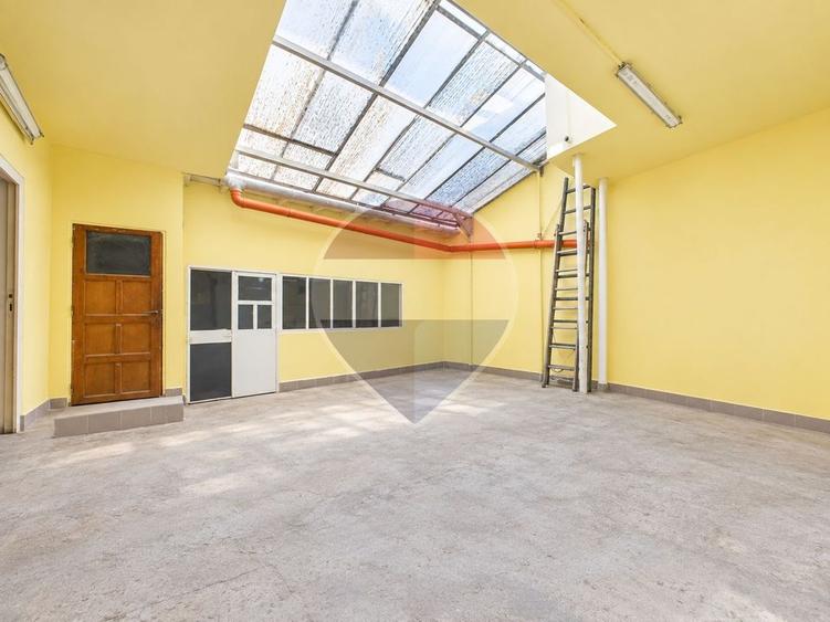 Casa cu 8 camere de vanzare | rezidential si comercial | Nerva Traian