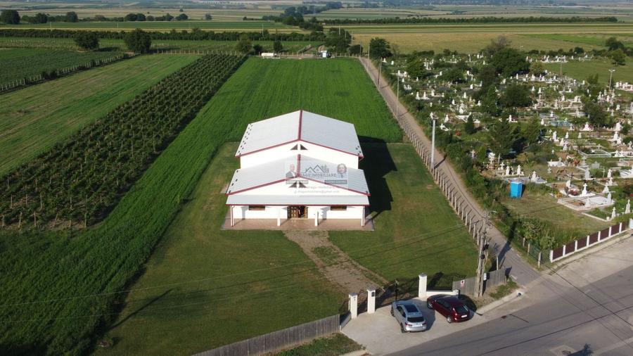 Hala in Paunesti- Vrancea/ la 5 min de E85 si A7 cu punct de preluare Domnesti