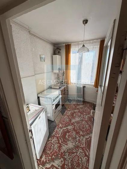Apartament 3 camere , 60mp, Etj 2/3 - zona Râșnov/ISR - 2