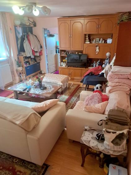 Casa individuala de vanzare in Scheii Brasovului (zona Piata Unirii/Centru) - 2