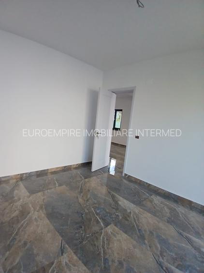 VILĂ MODERNĂ DE VÂNZARE NĂVODARI - 5