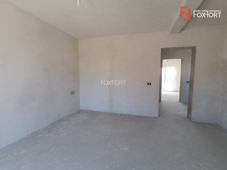 Duplex de vanzare cu 4 camere si teren de 290 mp - Giroc - 11