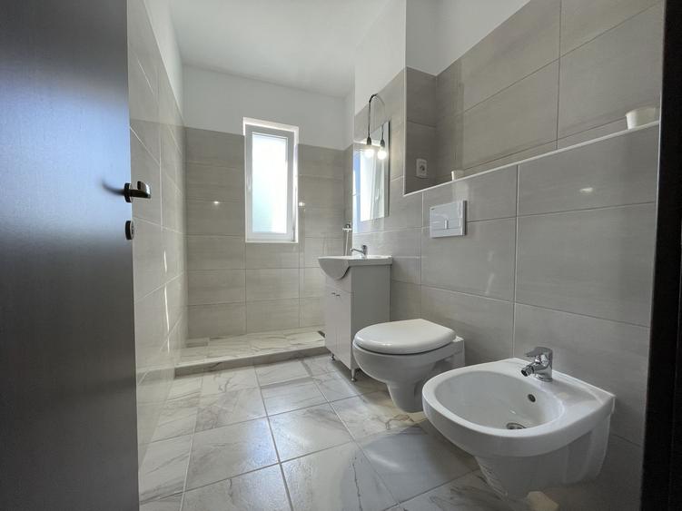 Super OFERTĂ! Apartament 3 camere, 72 mp, 97 200 euro, parcare inclusă