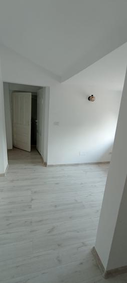 Casa 4 camere singura curte pretabila birouri-firme zona Gara de Nord