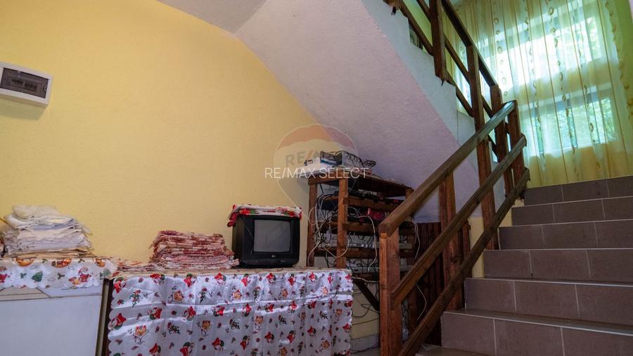 Vanzare vila-pensiune D+P+M 10 camere de vânzare, Daesti jud. Valcea - 26