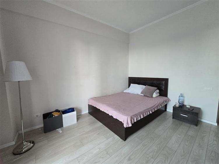 3 CAMERE + CURTE SI LOC PARCARE SECTOR 1 CHITILEI MALL COLOSSEUM