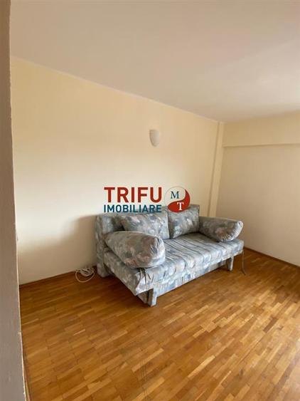 Apartament 4 camere cu scara interioara de vanzare zona Centru