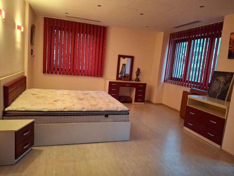 Vila cocheta cu posibilitati de investitie multiple