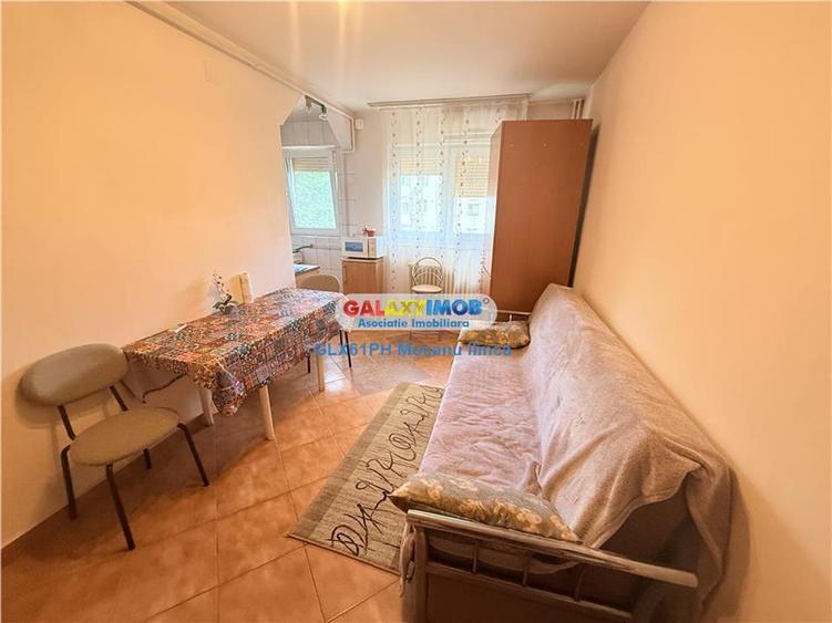 Inchiriere apartament 2 camere, in Ploiesti, zona Democratiei