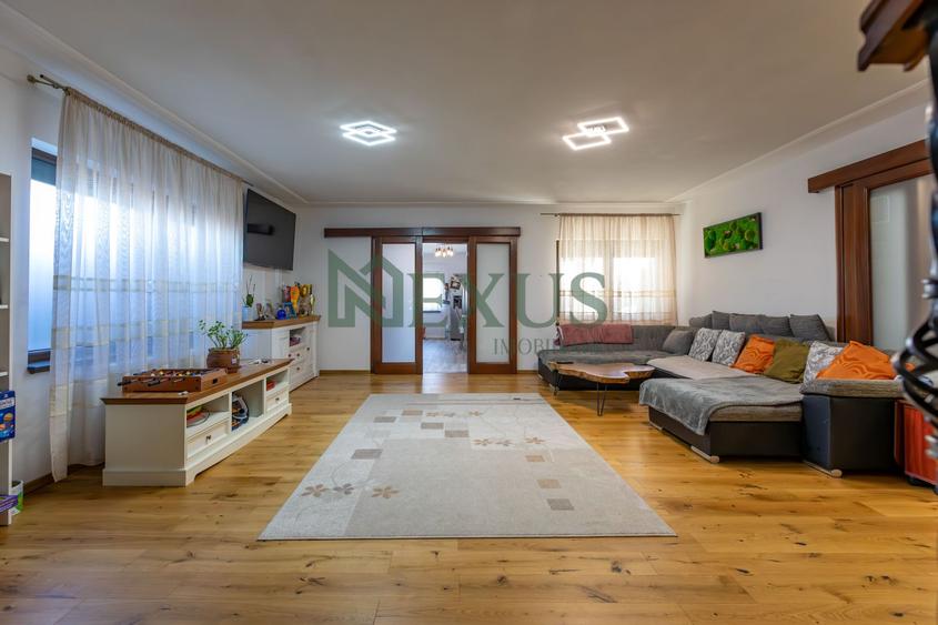 Casă/Vilă modernă de vânzare la intrare în Bogdan Vodă, județul Bacău.
