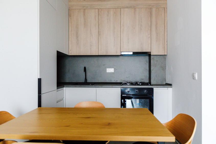 2 camere, mobilat si utilat, cu parcare, in complexul Denya