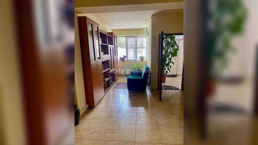 Casă 8 camere în Coiciu | 2 bucătării | 3 băi | Parcare 2-3 mașini - 4