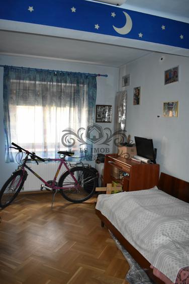 DE VANZARE apartament 2 camere Brasov-zona Cuza Voda