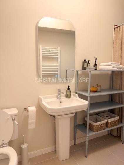 Rare Find | Apartament de Design în casă - 12
