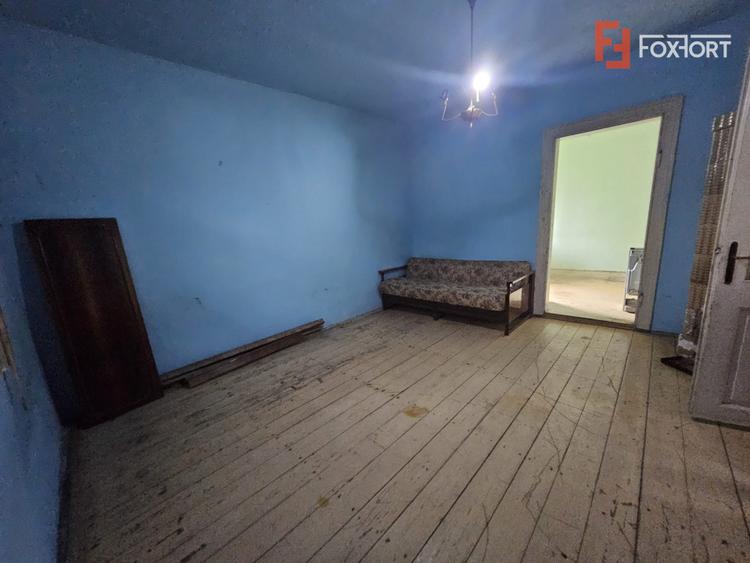 Casa individuala 5 camere de vanzare, zona centrala Sagu, Arad