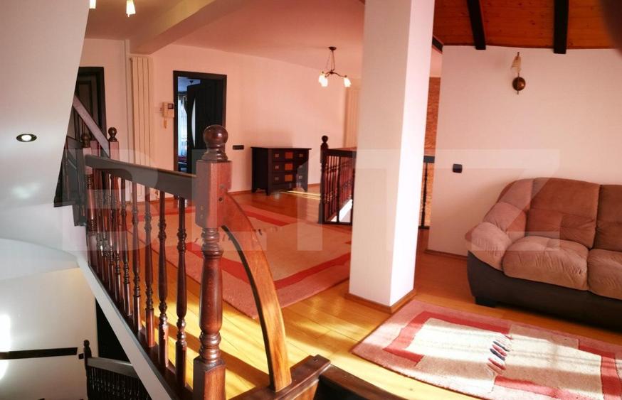 Casa de 500 mp utili, mobilata modern, 440 mp teren in Brasov !