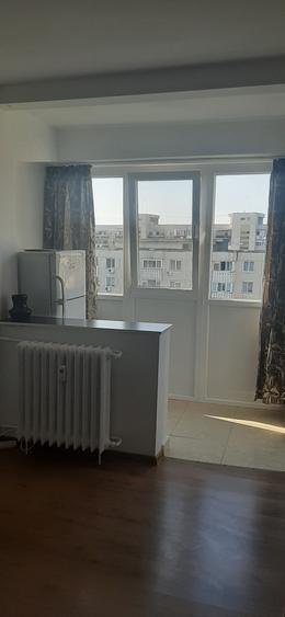 Proprietar direct ofera garsoniera renovata, libera