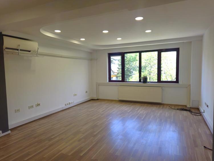 Cladire de birouri/showroom -760 mp/7.5 euro/mp+tva /Zona 13 Septembrie