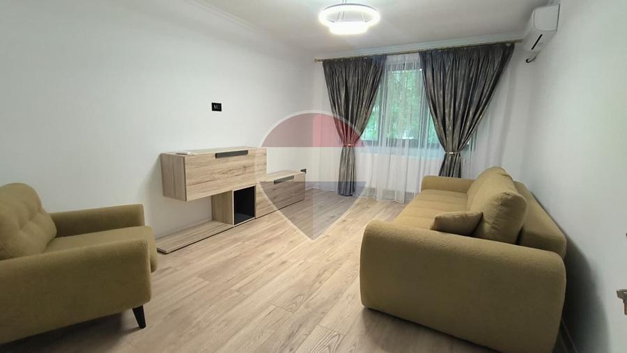 Apartament cu 3 camere de închiriat în zona Mazepa 1- Galați