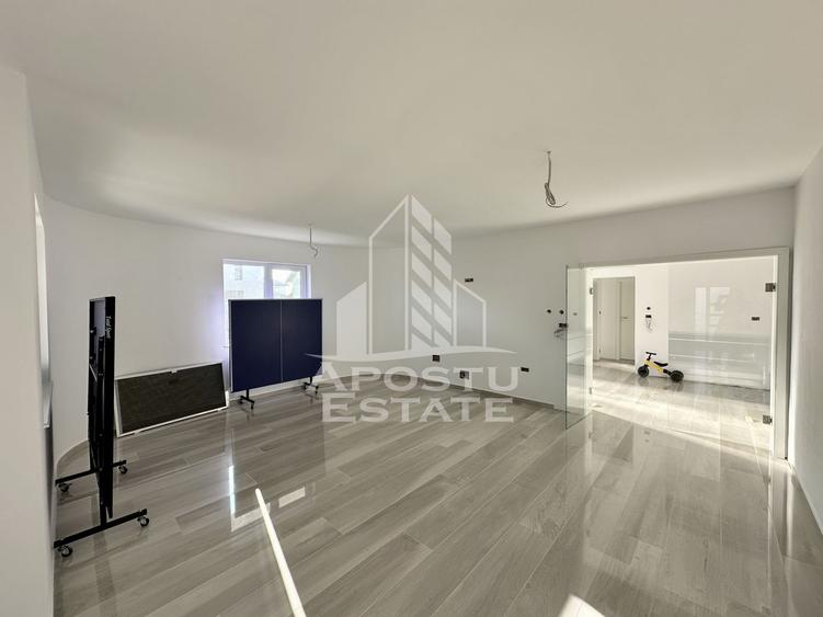 Casa individuala cu 6 camere de vanzare, teren 955 mp, Dumbravita,